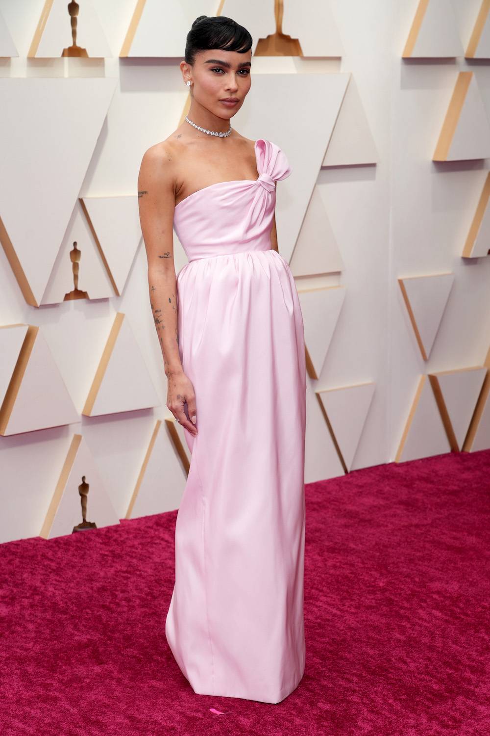 Zoë Kravitz w sukni Saint Laurent w 2022 roku