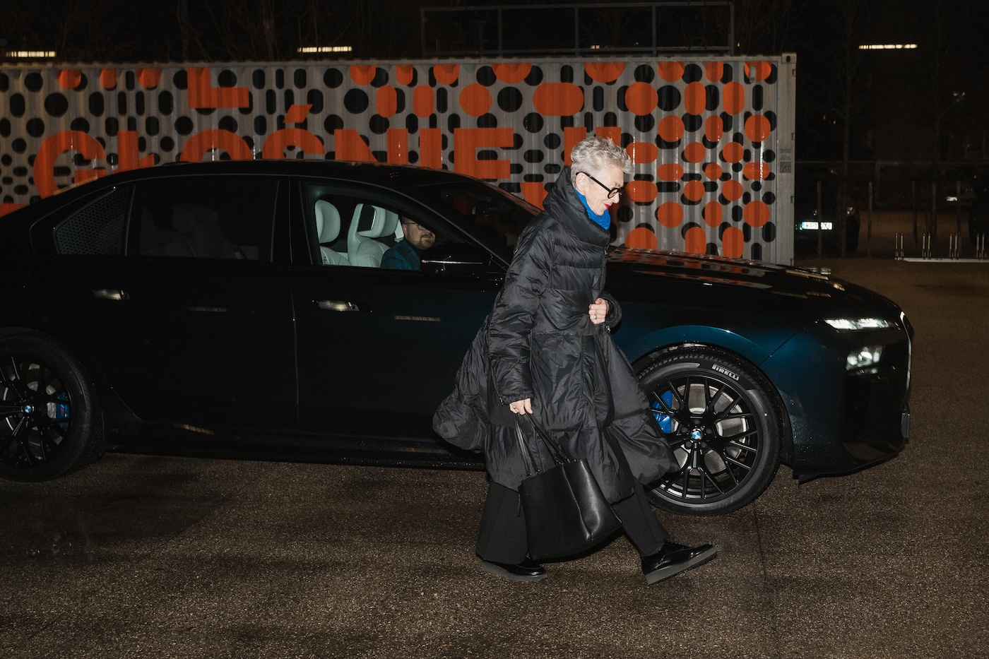 O komfortowy przejazd autorki do Nowego Teatru zadbała marka BMW.