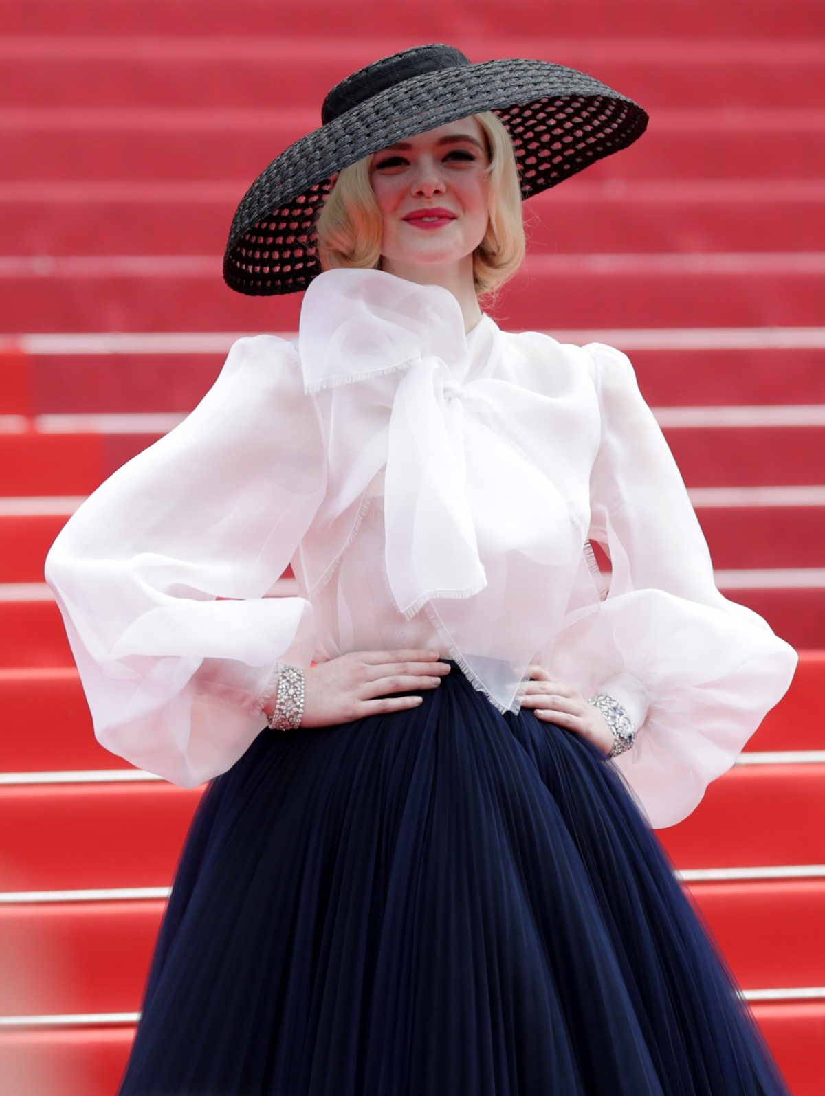 Najpiękniejsze stylizacje aktorki Elle Fanning z czerwonego dywanu. Aktorka Elle Fanning na czerwonym dywanie lśni jak współczesna księżniczka. Oto jej najpiękniejsze kreacje.