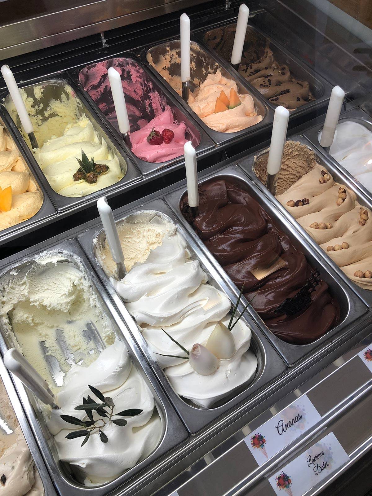 Unikalne smaki sycylijskich lodów w Gelati diVini – m.in. słodka cebula, oliwa z oliwek czy muskat (Fot. Archiwum prywatne)