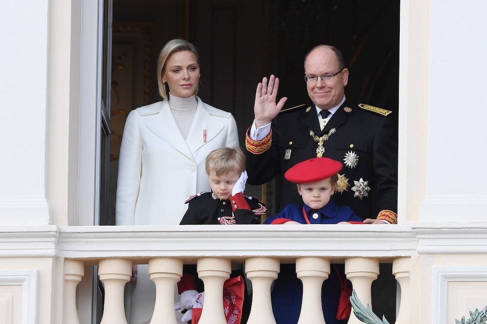 Z mężem i dziećmi (Fot. Getty Images)